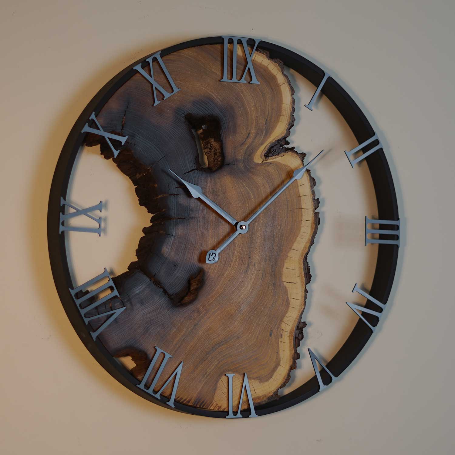 saghat-diwari-choobi-roostic-novin-clock-50cm.4 ساعت دیواری روستیک چوبی با اعداد یونانی